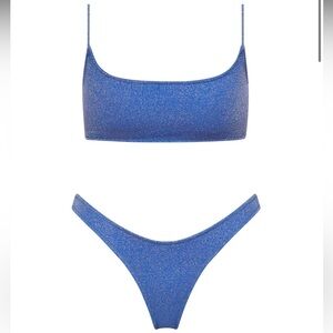 Triangl “Mica Blue Sparkle” Bikini Set
Top- Medium
Bottoms- Cheeky Large